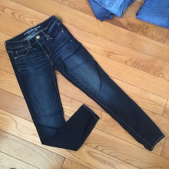 Dark wash, skinny American eagle Jeans - Picture 1 of 6